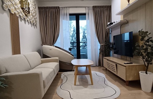 Kampung Baharu Sungai Udang Condo | 2-Bedroom Condo Seaview Pantai Puteri