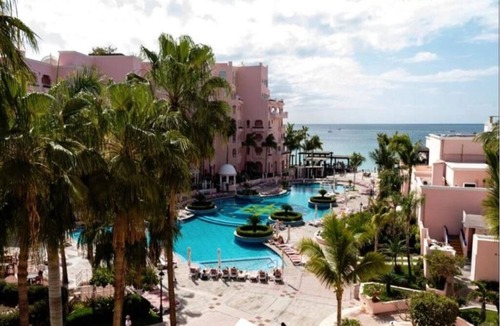 Los Cangrejos II y III Hotel | 2-bedroom hotel in beautiful Cabo San Lucas with AC and fitness room