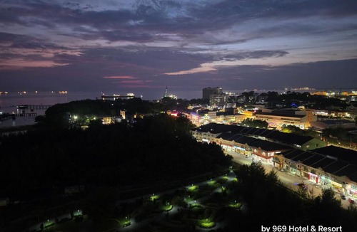 Kampung Bahasa Kapor Apartment | 2 Bedrooms at Sunset View 969 PD Waterfront