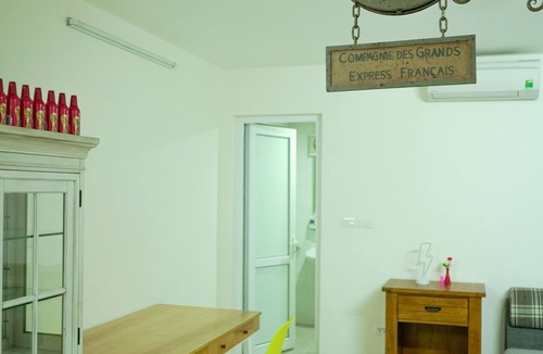 Bai Chay Apartment | 2 bedrooms - sea view directly - Free Pocketwlan on the go