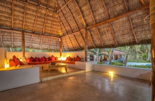 Punta Perula Villa | 2 Mile private beach- House right on the beach + Pool + Hot tub - Fully staffed