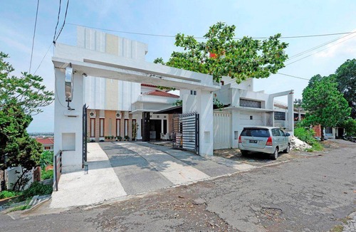 West Semarang Bed & Breakfast | 20 m² Bed and breakfast ∙ 3 guests