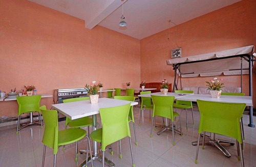 West Semarang Bed & Breakfast | 20 m² Bed and breakfast ∙ 3 guests