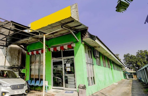 Gresik Hotel | 20 m² Hotel ∙ 2 guests