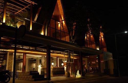 Jember Hotel | 20 m² Hotel ∙ 2 guests