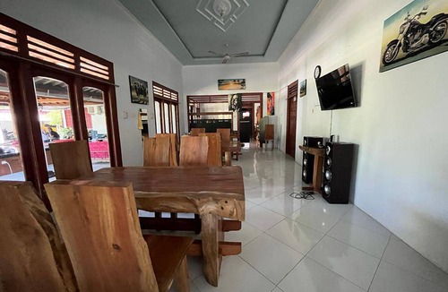 Sumberasri Hotel | 20 m² Hotel ∙ 7 guests