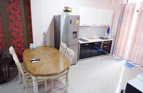 Khlong Kluea Apartment | 200 m² Apartment ∙ 4 bedrooms ∙ 12 guests
