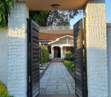 Ciloto Villa | 200 m² Villa ∙ 2 bedrooms ∙ 8 guests