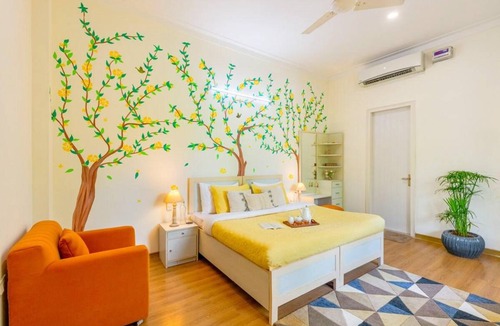 New Delhi House | 2023 m² House ∙ 3 bedrooms ∙ 11 guests