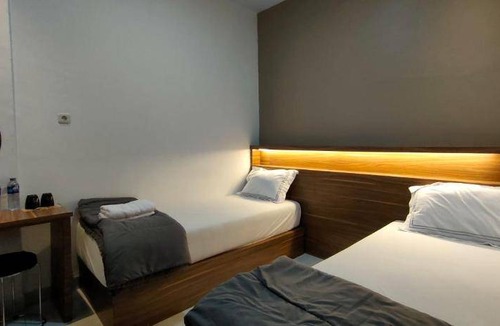 Sibolga Hotel | 21 m² Hotel ∙ 4 guests