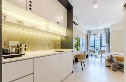 Downtown George Town Apartment | 22 Macalisterz