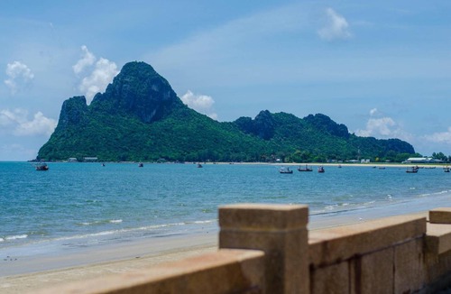 Prachuap Khiri Khan Hotel | 24 m² Hotel ∙ 2 guests