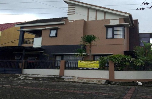 Malang Villa | 240 m² Villa ∙ 3 bedrooms ∙ 12 guests