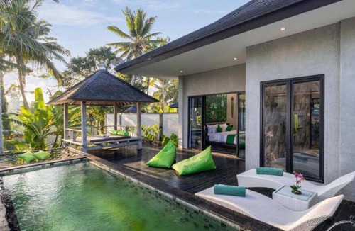 Melayang Hotel | 250 m² Hotel ∙ 2 guests