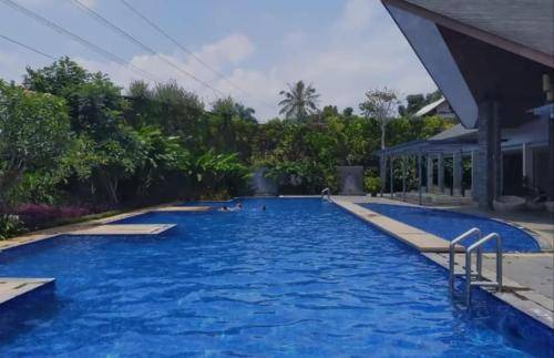 Megamendung Villa | 250 m² Villa ∙ 3 bedrooms ∙ 15 guests