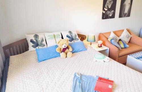 Wat Ket Apartment | 26 condo with pool opposite the train station, near old city and Nimman