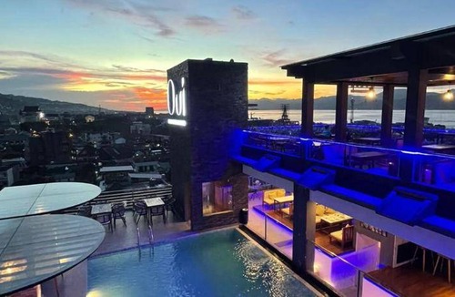 Ambon Hotel | 29 m² Hotel ∙ 10 guests