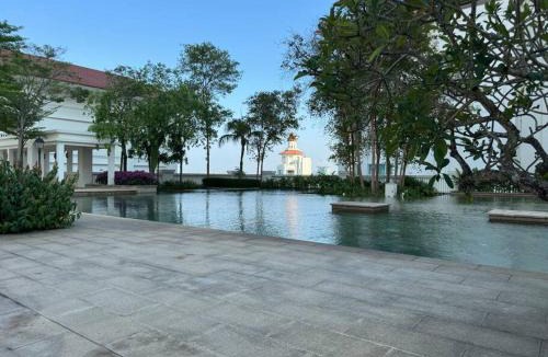 Seri Tanjung Pinang Apartment | 2Beds Seaview Waterfront Straits Quay w/Free Carpark And Bathub