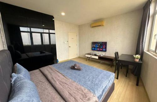 Seri Tanjung Pinang Apartment | 2BR, 1 Car Park, 4Pax Seaview 118IslandPlaza