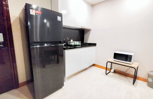 Surabaya Apartment | 2Br Luxurious And Spacious Apartment At One East Penthouse Residence