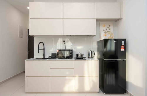 Taman Century Apartment | 2BR Space Apt Near KSL CIQ JB