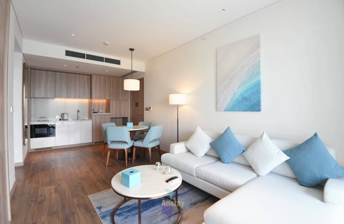 Ha Long Apartment | 2BR Vacation Retreat Rainfall Shower Spring Stay