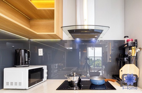 Phu Nhuan Apartment | 2BRs Apartment in Luxury Building W/Free Gym, Pool and Airport Pick up
