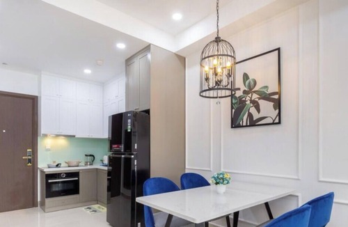 Phu Nhuan Apartment | 2BRs Apartment in Modern Building w/Free Gym, Pool and Airport Pick up