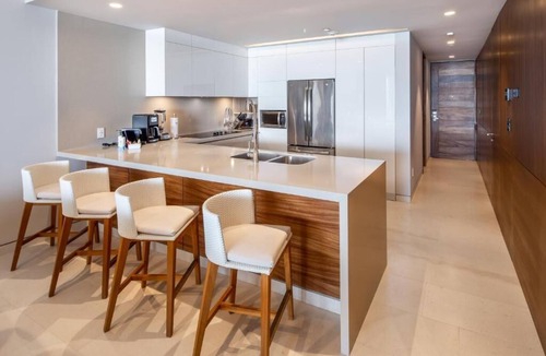 San Jose del Cabo Hotel | 3 Bdrm and 4 Bath Luxury hotel Suite in beautiful Cabo that Sleeps up to 12 ppl