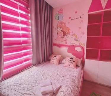 Tan Phu District Apartment | 3-Bedroom, 2-Bathroom Apartment at Emerald Celadon, Aeon Mall Tan Phu