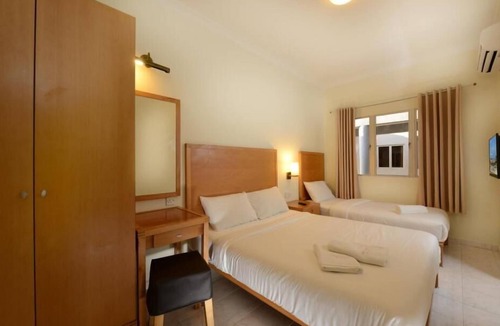 Padang Matsirat Apartment | 3 Bedroom Beachfront Apartment