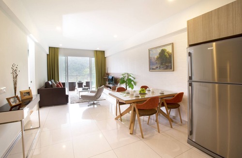Hulu Kinta Apartment | 3 Bedroom Lakeview Executive Suite #2
