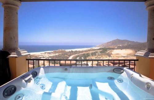 Paraiso Escondido Villa | 3-bedroom ocean luxury villa in Cabo San Lucas with every amenity imaginable.
