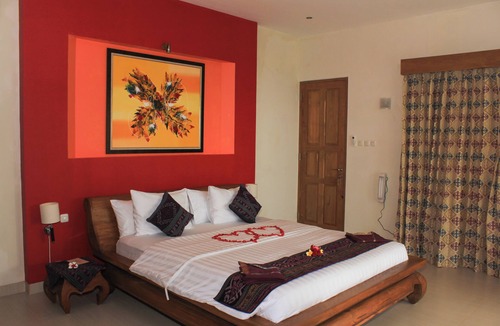 Kayu Putih Bed & Breakfast | 3-bedroom private pool villa at lovina