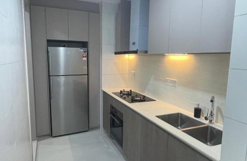 Downtown Kota Kinabalu Hotel | 3 Bedroom Seaview Suite, Coralbay by Ayuhouz