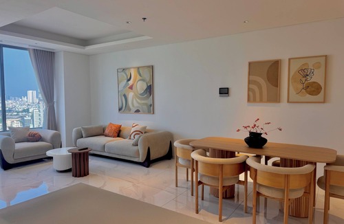Phuong 1 Apartment | 3-bedroom apartment in amazing Hồ Chí Minh City with AC and Pool &Gym