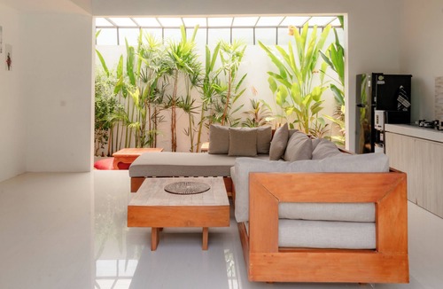 Selong Belanak Villa | 3 Bedrooms Private Villa with Pool near the Beach