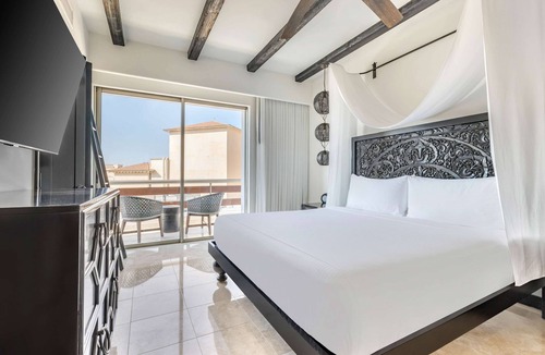 Zona Hotelera Hotel | 3 Bright Garden View 2BR Suites – Access to Beachfront Spa & Fitness Center