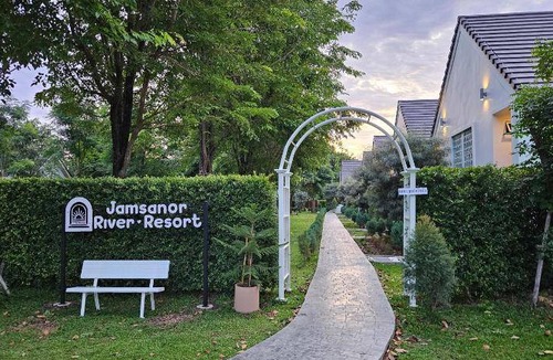 Doem Bang Hotel | 30 m² Hotel ∙ 2 guests