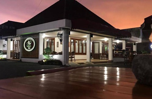 Tulungagung House | 30 m² House ∙ 6 guests