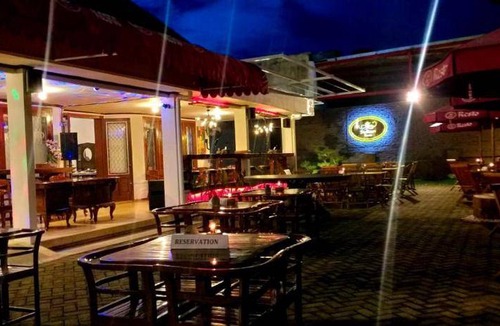 Tulungagung House | 30 m² House ∙ 6 guests