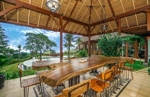 Kalibukbuk Villa | 300 m² Villa ∙ 5 bedrooms ∙ 10 guests