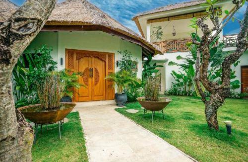 Kalibukbuk Villa | 300 m² Villa ∙ 5 bedrooms ∙ 10 guests