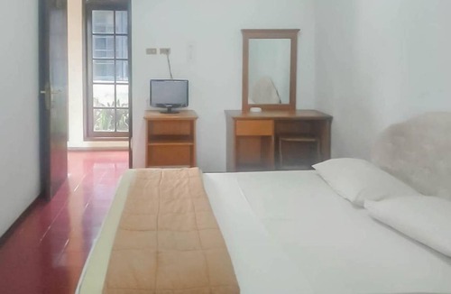 Cipanas Bed & Breakfast | 32 m² Bed and breakfast ∙ 4 guests