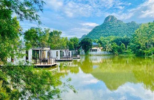 Khao Yoi Boat Rental | 32 m² Houseboat ∙ 1 bedroom ∙ 2 guests