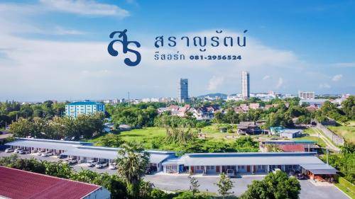 Chonburi Hotel | 32 m² Hotel ∙ 2 guests