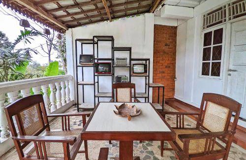 Ciawi Hotel | 32 m² Hotel ∙ 4 bedrooms ∙ 10 guests