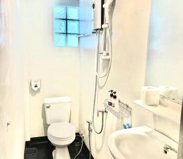 Su Thep Hostel | 333 MiNi House