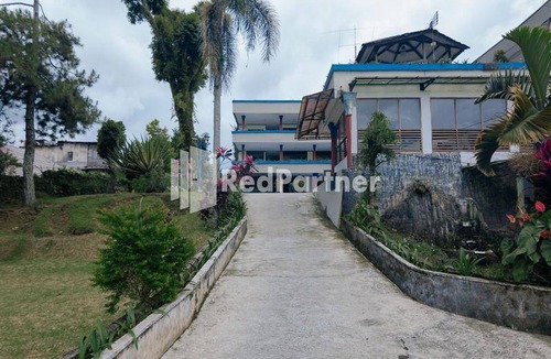 Cisarua Hotel | 34 m² Hotel ∙ 4 guests