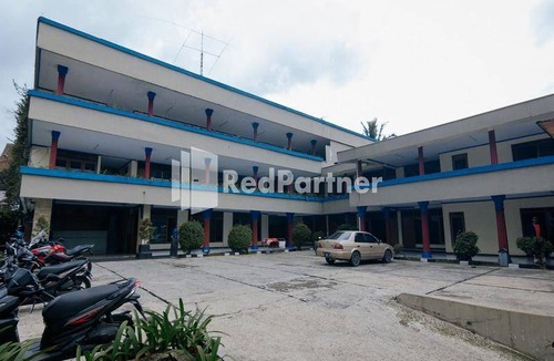 Cisarua Hotel | 34 m² Hotel ∙ 4 guests